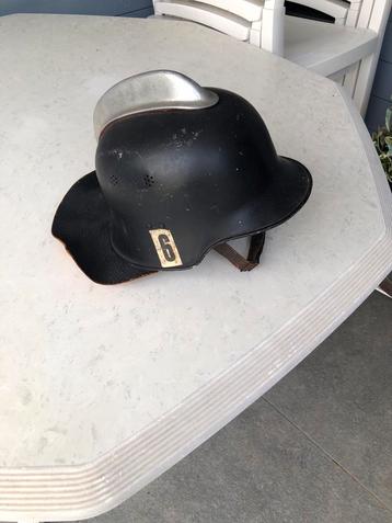 Brandweerhelm beschikbaar voor biedingen