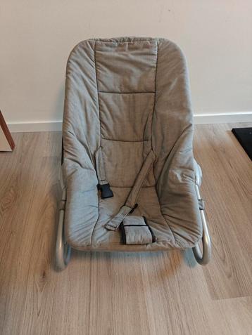 Zeer nette baby wipstoel beschikbaar voor biedingen