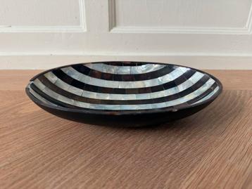 Parelmoer Schaaltje Decoratief beschikbaar voor biedingen