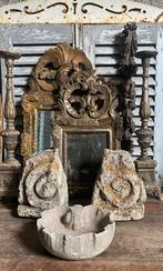 Een paar Antiek Franse zandsteen ornamenten, patina, Ophalen