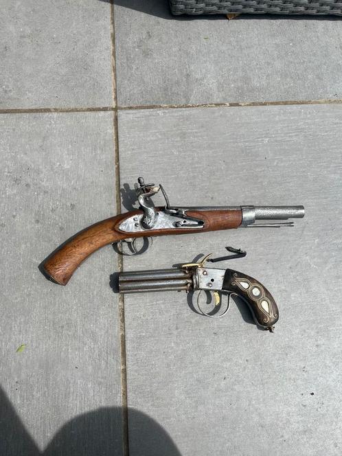 GEZOCHT zwaarden geweren pistolen rifles messen bajonetten, Antiek en Kunst, Antiek | Overige Antiek, Ophalen of Verzenden