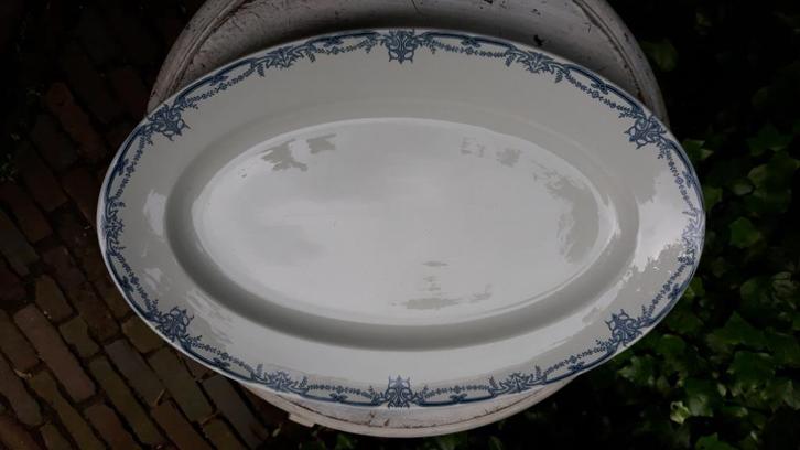 Grote Ovale Jugendstill serveerschotel Aardewerk, Antiek en Kunst, Antiek | Schalen, Ophalen of Verzenden
