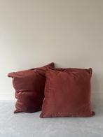 2x MADE sierkussens 50x50 – fluweel – roest/terra kleur, Huis en Inrichting, Woonaccessoires | Kussens, Ophalen of Verzenden, Zo goed als nieuw