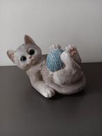 Beeldje Kat met Wol Hard Kunststof, Ophalen of Verzenden, Gebruikt, Dier