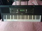 Yamaha Keyboard -  E 373Weinig gebruikt + 7 boeken, Muziek en Instrumenten, 61 toetsen, Yamaha, Ophalen of Verzenden, Zo goed als nieuw