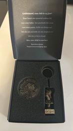 Ajax limited edition sleutelhanger met magneet en doosje., Ophalen of Verzenden, Overige materialen