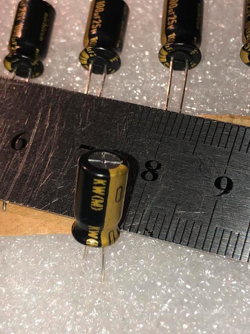 100uf 25v Nichicon UKW serie, Hobby en Vrije tijd, Elektronica-componenten, Nieuw, Ophalen of Verzenden
