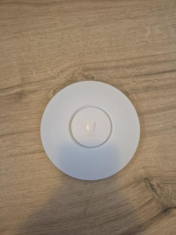 2x Ubiquiti UniFi 6 Lite – Nieuw in doos – Compleet beschikbaar voor biedingen