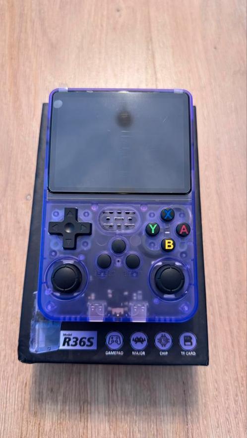 R36s Nieuw in seal - 64gb - Paars, Spelcomputers en Games, Spelcomputers | Nintendo Game Boy, Nieuw, Overige modellen, Met games