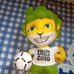 Fifa South Africa voetbal knuffel 2010 26 cm groot, Verzamelen, Sportartikelen en Voetbal, Ophalen of Verzenden, Zo goed als nieuw