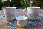 Villeroy & Boch Melody Klaprozen 2 Mokken + 1 Eierdop V&B, Huis en Inrichting, Keuken | Servies, Nieuw, Ophalen of Verzenden, Overige stijlen