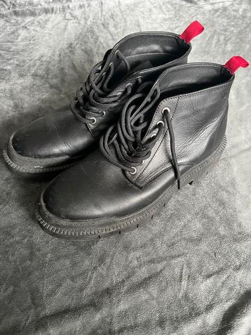 Heren laarsjes beschikbaar voor biedingen