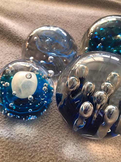 Presse papiers helder/blauw glas diverse soorten, Antiek en Kunst, Antiek | Glas en Kristal, Ophalen of Verzenden