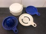 Tupperware koksmaatje pers rasp eischeider bakje, Huis en Inrichting, Keuken | Tupperware, Overige typen, Blauw, Ophalen of Verzenden