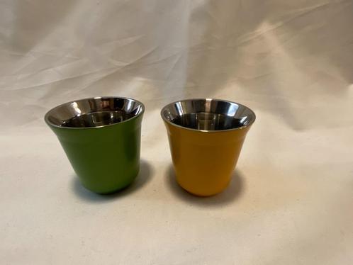 Design Set van 2 Nespresso Pixie Linizio Espresso kopjes ge, Huis en Inrichting, Keuken | Servies, Gebruikt, Kop(pen) en/of Schotel(s)