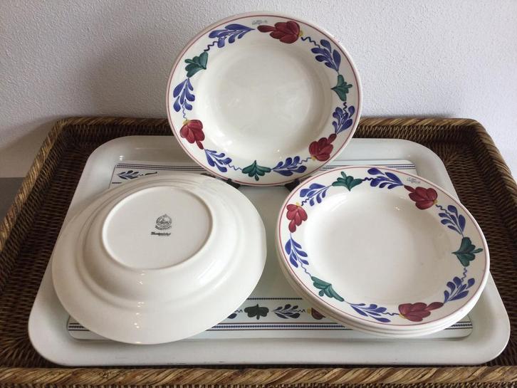 Boerenbont Petrus Regout Maastricht (California Soep bord), Antiek en Kunst, Antiek | Servies los, Ophalen of Verzenden
