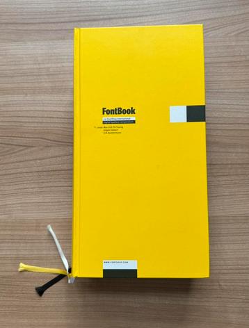 FontBook 1652 pagina’s Fontbijbel beschikbaar voor biedingen