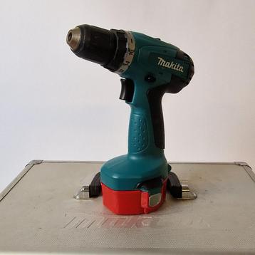Makita 14,4 V Boor-/schroefmachine beschikbaar voor biedingen