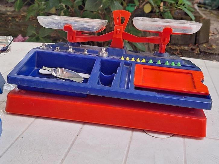 speelgoed voor een  kinder speelgoed winkel, Kinderen en Baby's, Speelgoed | Speelkeukens, Gebruikt, Speelkeuken, Overige materialen