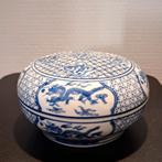 Chinees porselein, chinoiserie, dekseloos met Blauwe Draken, Antiek en Kunst, Ophalen of Verzenden