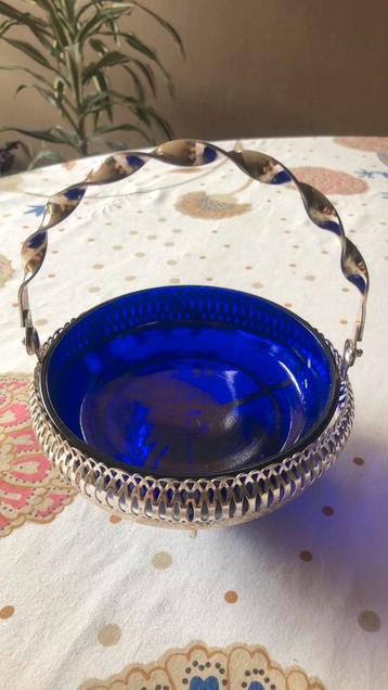 Bonbon schaaltje met blauw glas beschikbaar voor biedingen