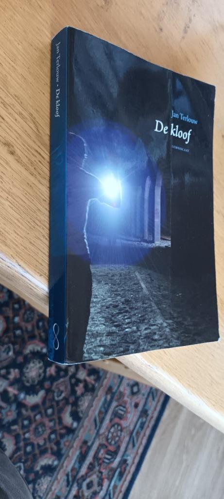 Jan Terlouw - De Kloof, Boeken, Kinderboeken | Jeugd | 10 tot 12 jaar, Gelezen, Fictie, Ophalen of Verzenden