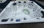 Grote Balboa gezins jacuzzi plug and play, Ophalen, Jacuzziboer, Info@alutig.nl, Traan 5 9351 VM