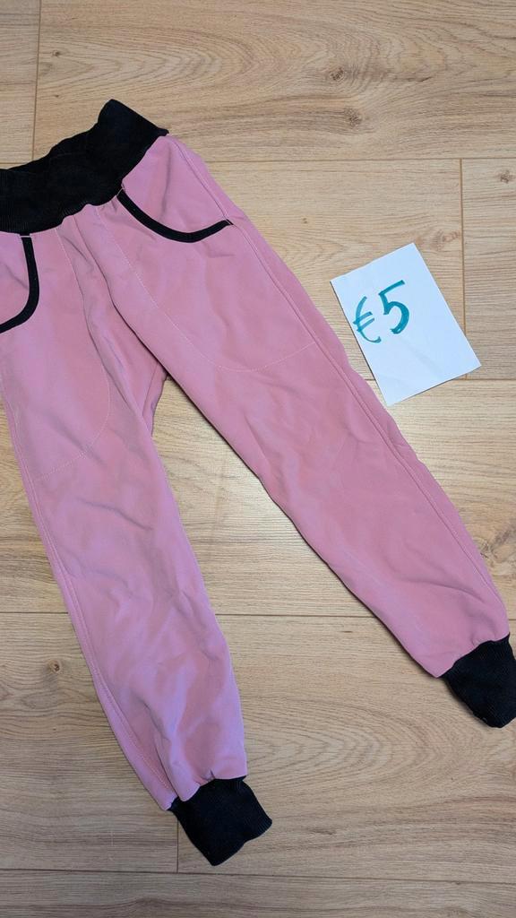 Fijne softshell regen/speelbroek., Kinderen en Baby's, Kinderkleding | Maat 104, Jongen of Meisje, Broek, Ophalen