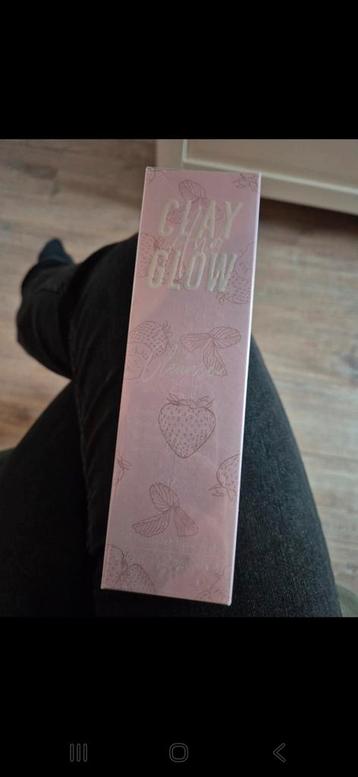 Cleanser clay and glow nieuw gesealed beschikbaar voor biedingen