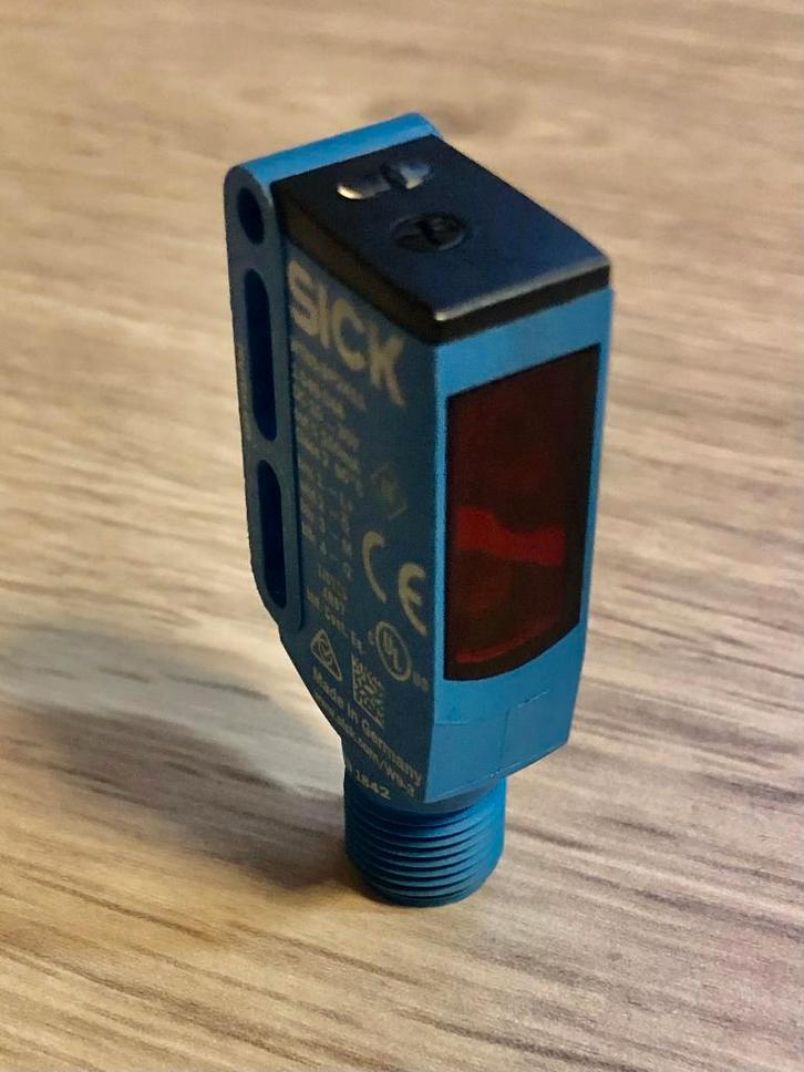 SICK - Fotocel - Sensor - WTB9-3P2411 - 1049048, Hobby en Vrije tijd, Elektronica-componenten, Zo goed als nieuw, Ophalen of Verzenden