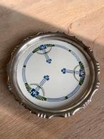 Art Nouveau porseleinen onderzetter met nikkel Rand, Antiek en Kunst, Ophalen of Verzenden