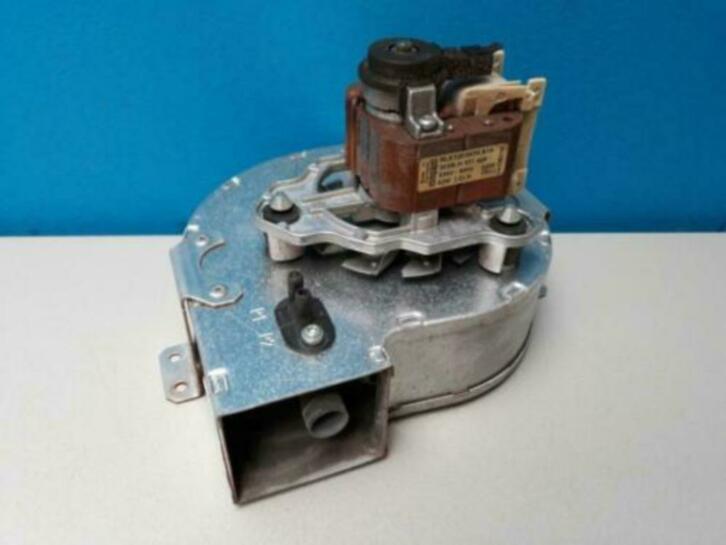 Ventilator Vaillant CWK NL 245/3-7-L (Ebmpapst) RLE120/0034, Doe-het-zelf en Verbouw, Verwarming en Radiatoren, Gebruikt, Cv-ketel of Combi-ketel