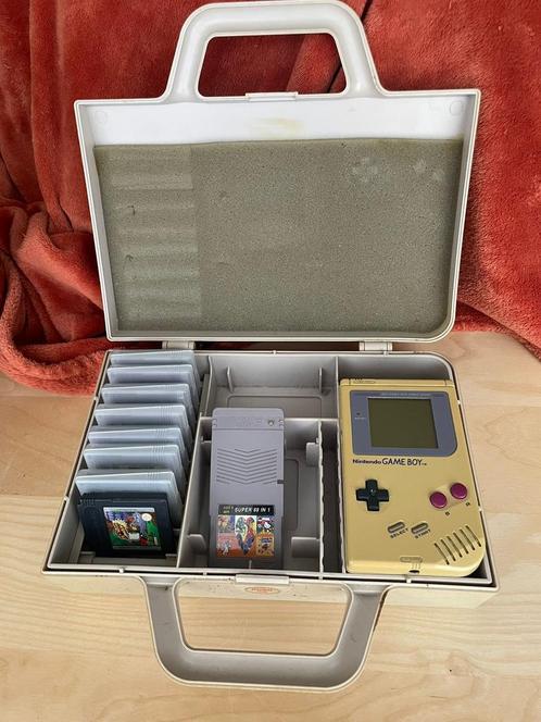 Gameboy Koffer met 10 spellen en (defecte) gameboy, Spelcomputers en Games, Spelcomputers | Nintendo Game Boy, Gebruikt, Game Boy Classic
