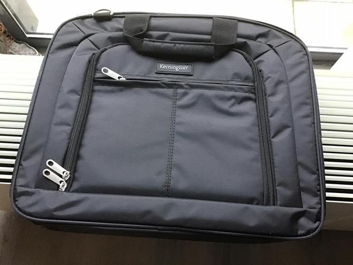 Kensington SP40 Classic 15,6" Laptoptas, Computers en Software, Laptoptassen, Nieuw, Aktetas, 15 inch, Ophalen of Verzenden