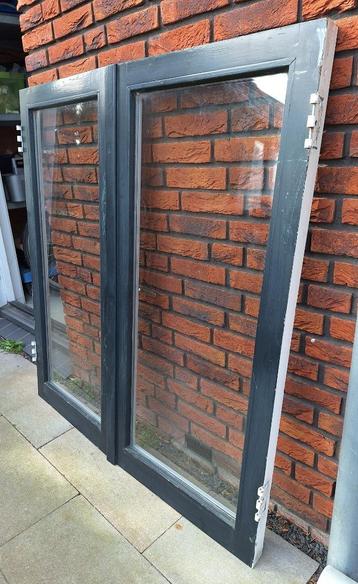 Stolpraam hardhout beschikbaar voor biedingen