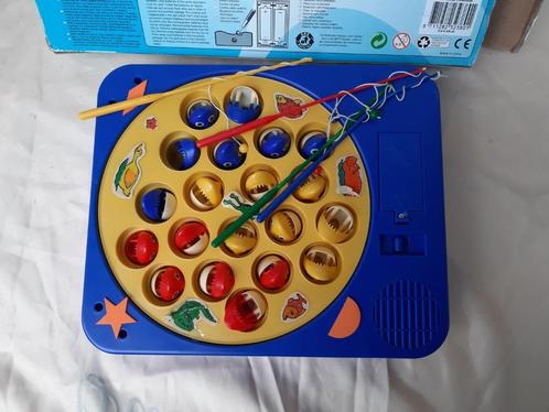Let's Go Fishing Original (ML) - Actiespel – Hengelspe, Hobby en Vrije tijd, Gezelschapsspellen | Bordspellen, Zo goed als nieuw