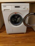 Miele W5823 Wasmachine, Ophalen, Gebruikt, Voorlader, 85 tot 90 cm