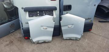 RENAULT MASTER VOORSCHERMEN BJ 2010 beschikbaar voor biedingen