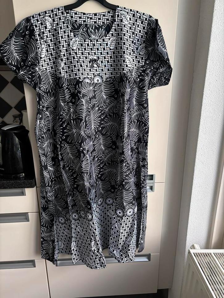 Originele Batik Jurk - Wit/Zwart - Grote Maten, Kleding | Dames, Jurken, Nieuw, Maat 46/48 (XL) of groter, Zwart, Ophalen of Verzenden