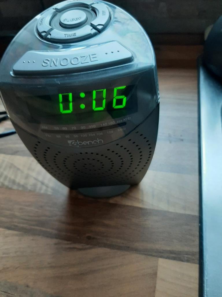 Digitale klokradio, Ophalen of Verzenden, Zo goed als nieuw, Digitaal
