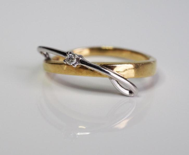 Elegante 18 krt gouden ring met diamantje, Sieraden, Tassen en Uiterlijk, Ringen, Zo goed als nieuw, Dame, 17 tot 18, Goud, Goud