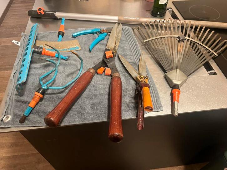 Complete set tuingereedschap (waaronder Gardena), Tuin en Terras, Hand-tuingereedschap, Gebruikt, Overige soorten, Ophalen
