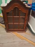 Antiek ogend kastje met glazen deur, Antiek, Minder dan 50 cm, Glas, Ophalen of Verzenden