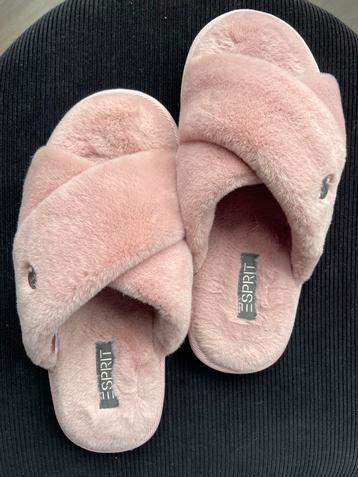 Esprit pantoffels roze maat 38 beschikbaar voor biedingen