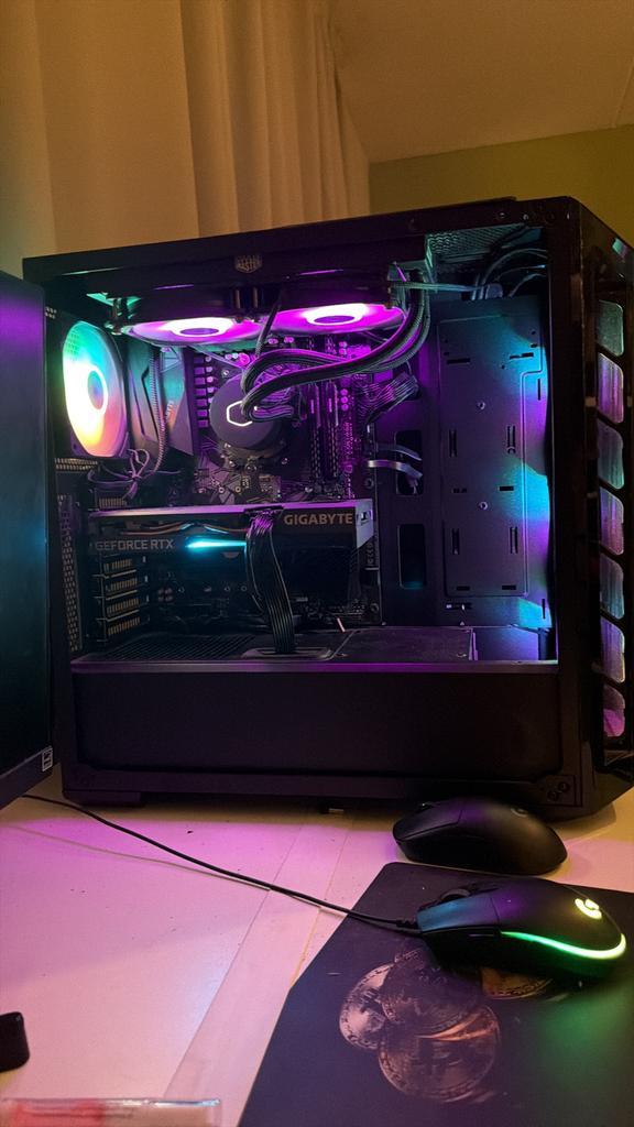 Ryzen 5 5600x / 32gb ddr4 / rtx 3060 12gb / game / gaming pc, Computers en Software, Desktop Pc's, Zo goed als nieuw, 4 Ghz of meer