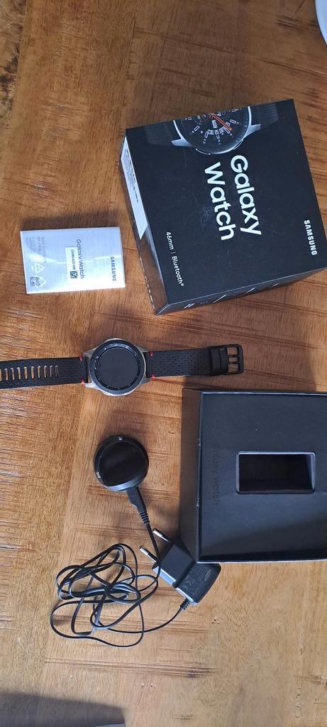 Samsung Galaxy Watch 46mm - Perfecte smartwatch!, Sieraden, Tassen en Uiterlijk, Sporthorloges, Gebruikt, Android, Zilver, Afstand