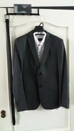 Donker grijs pak / gala pak WE Fashion mt 44 utra slim fit m, Kleding | Heren, Kostuums en Colberts, Ophalen, Zo goed als nieuw