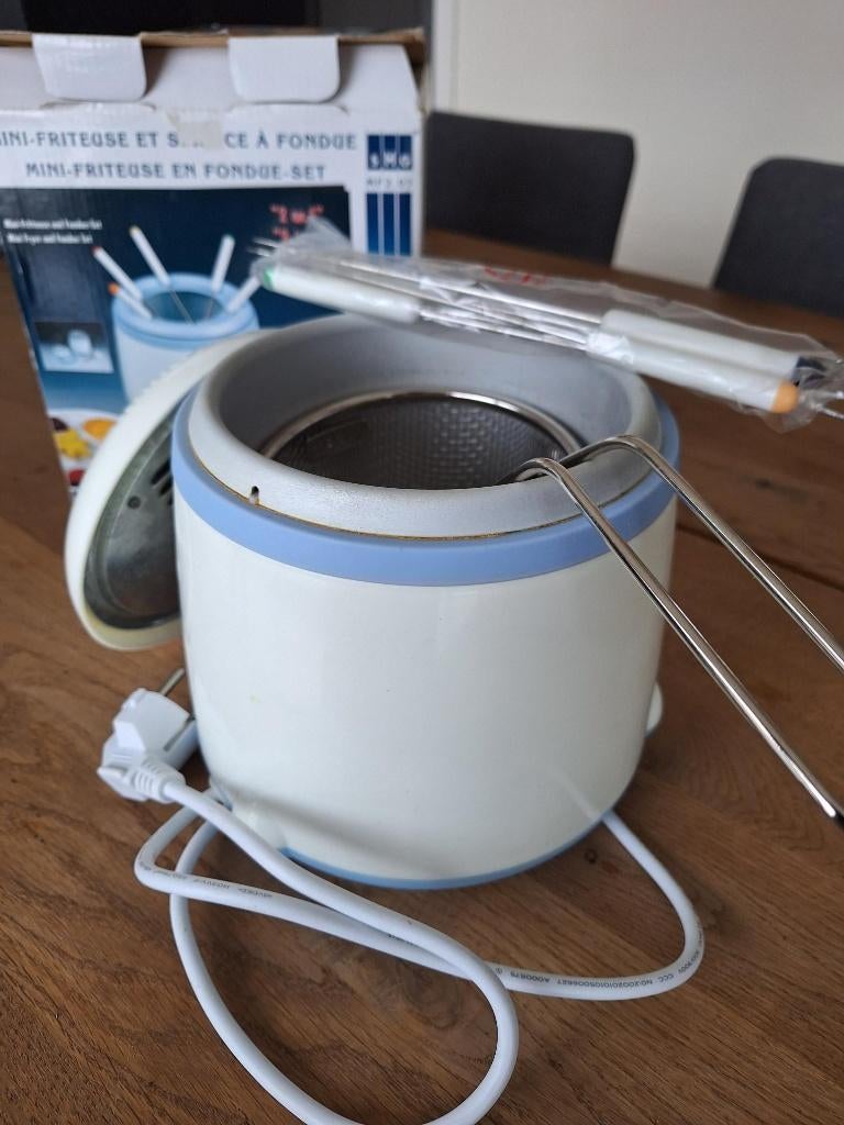 Mini friteuse en fondue se, Minder dan 1 liter, Ophalen, Zo goed als nieuw