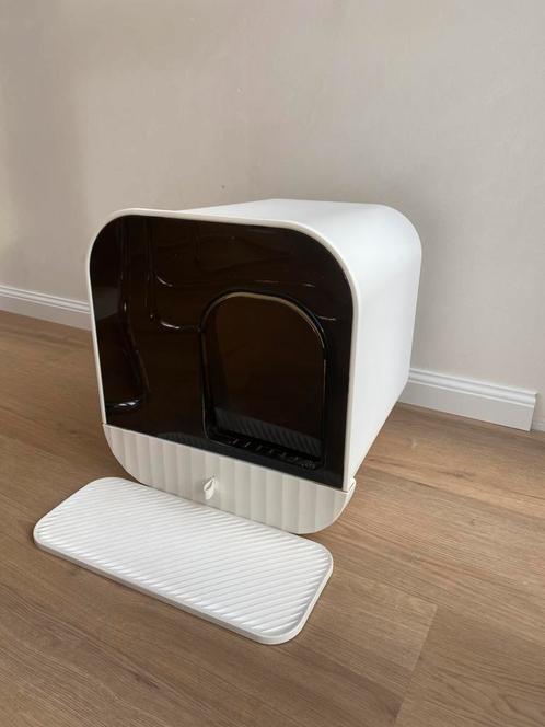 Design Kattenbak wit met zwart incl schepje en mat, Dieren en Toebehoren, Kattenbakken, Zo goed als nieuw, Ophalen of Verzenden