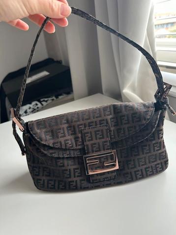 Fendi baguette vintage bruin met zwart en rosegoud beschikbaar voor biedingen